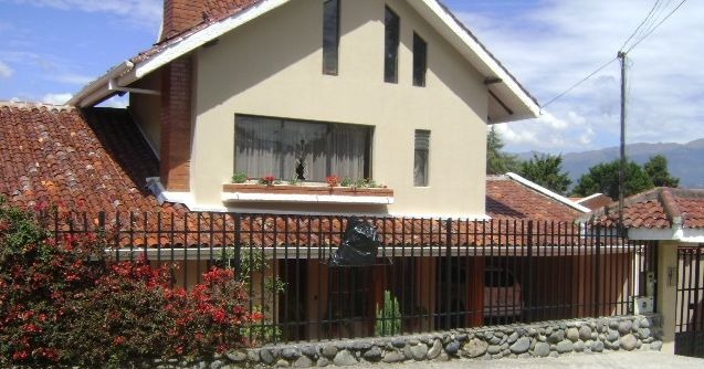 1 UDA fachada.jpg